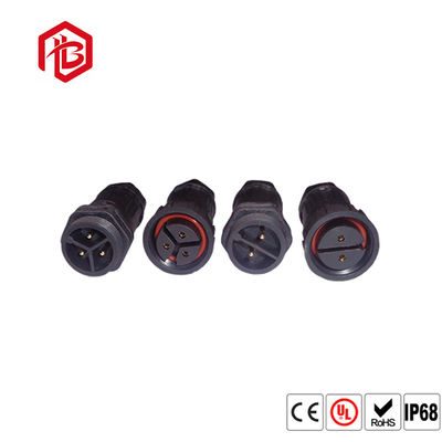 구입하다 여성에게 남성은 5 Pin 방수 자료 연결관을 조립했습니다 online manufacture